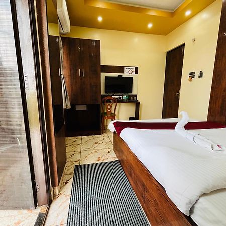 Hotel Kanan Inn Kolkata Bagian luar foto