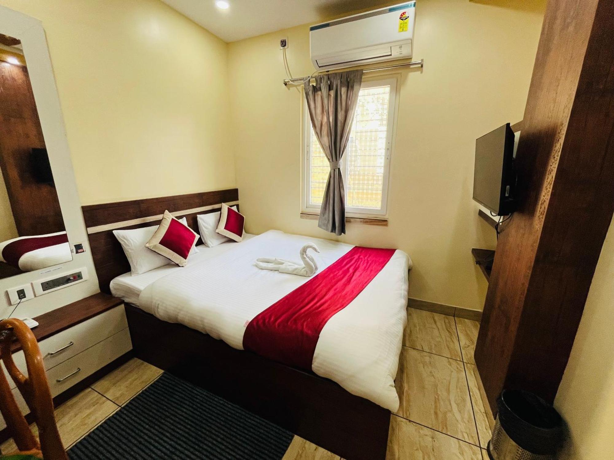 Hotel Kanan Inn Kolkata Bagian luar foto