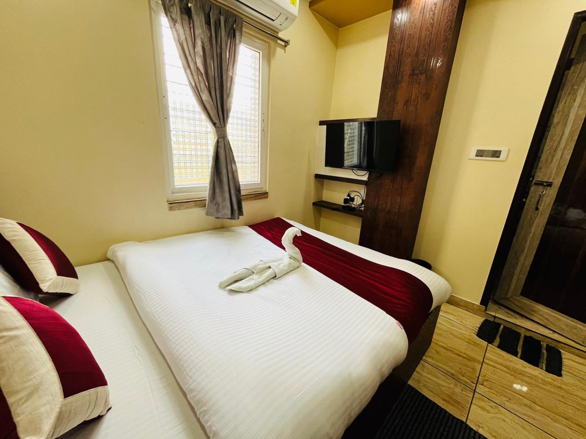 Hotel Kanan Inn Kolkata Bagian luar foto