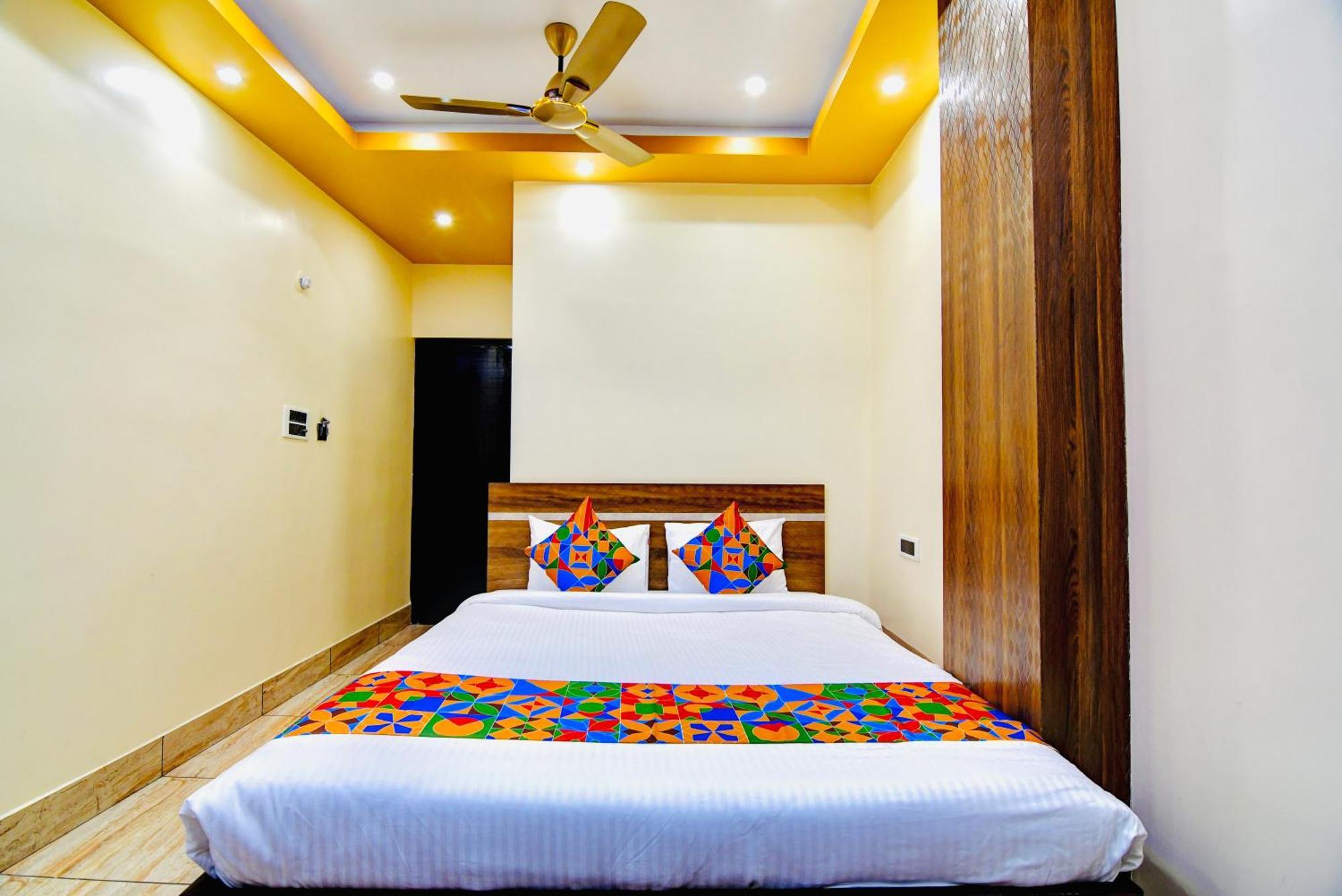 Hotel Kanan Inn Kolkata Bagian luar foto
