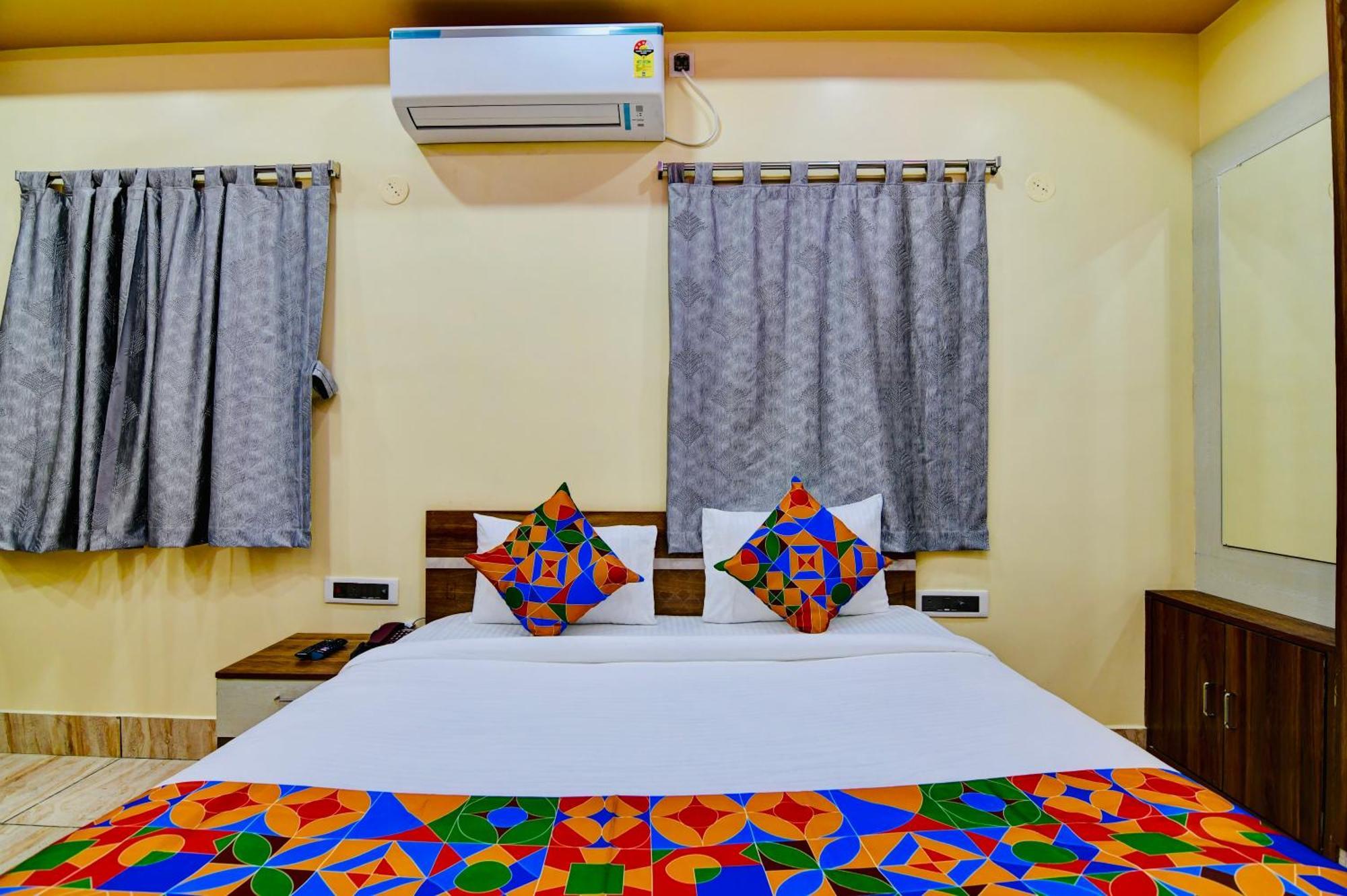 Hotel Kanan Inn Kolkata Bagian luar foto
