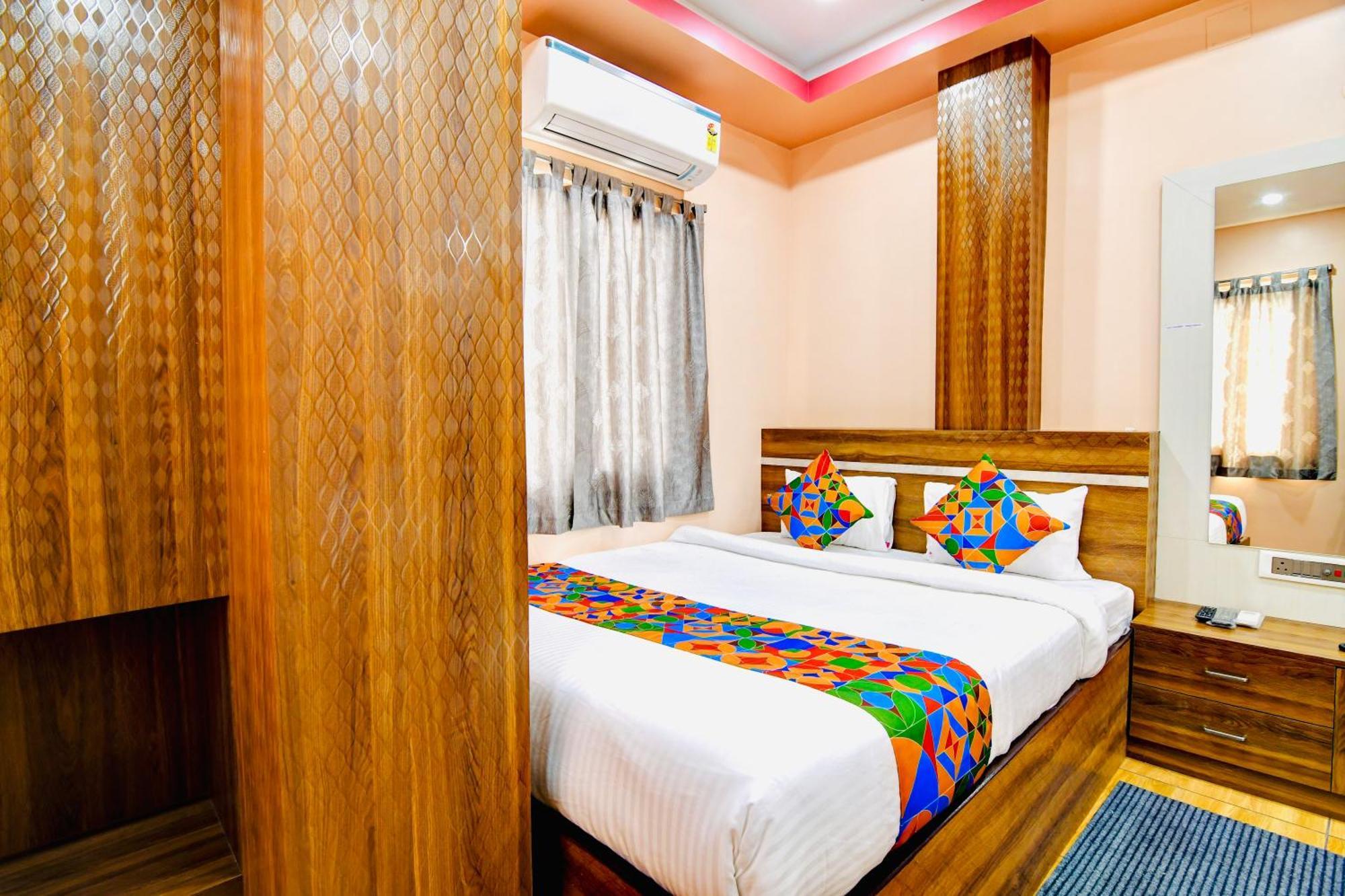 Hotel Kanan Inn Kolkata Bagian luar foto