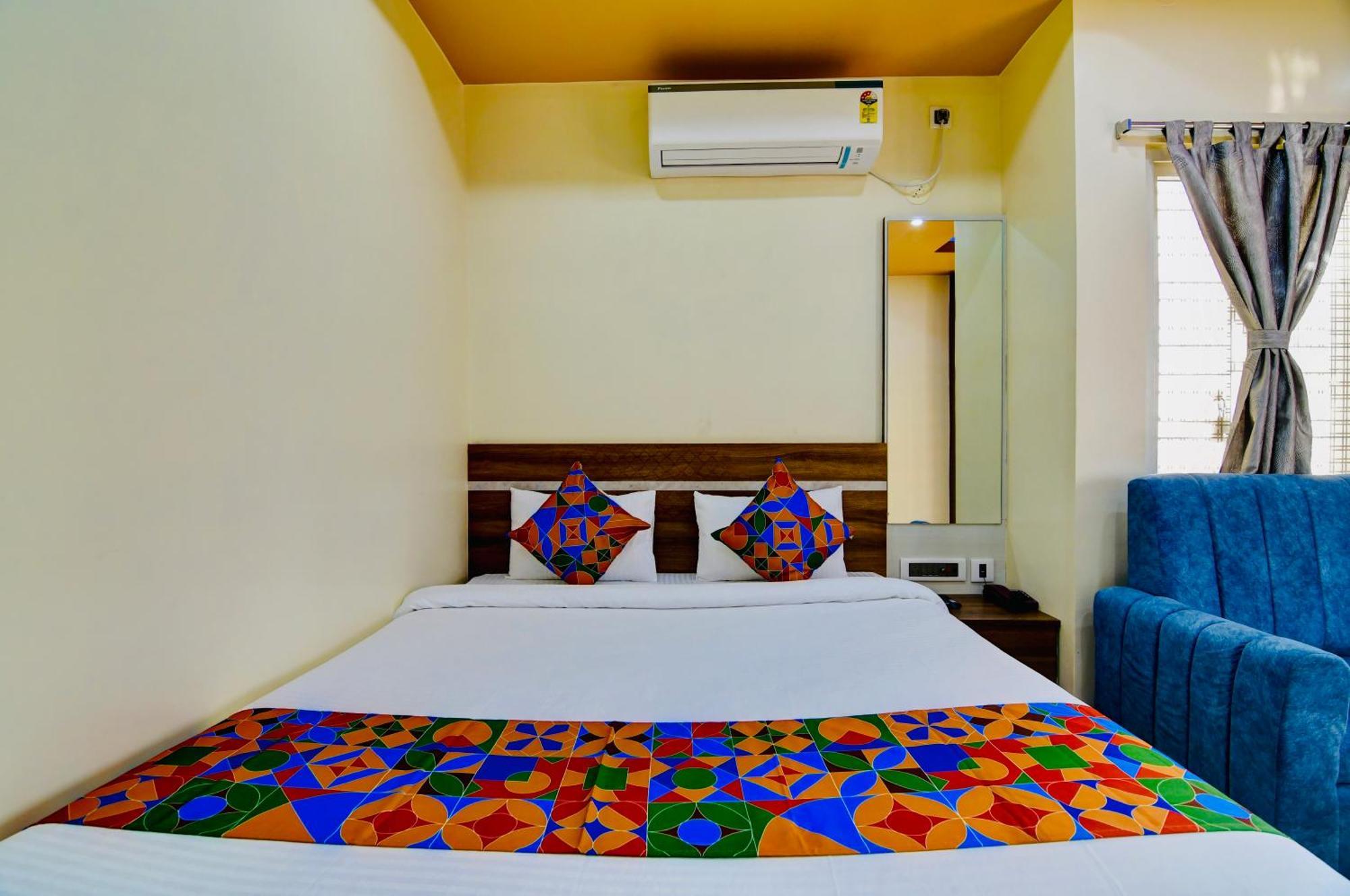 Hotel Kanan Inn Kolkata Bagian luar foto